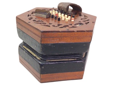 Lot 132 - 48 BUTTON CONCERTINA