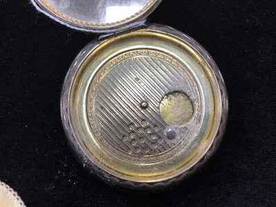 Lot 22 - ART DECO SILVER AND BLACK ENAMEL COMPACT