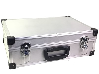 Lot 150 - COLLECTION OF VINTAGE CAMERAS