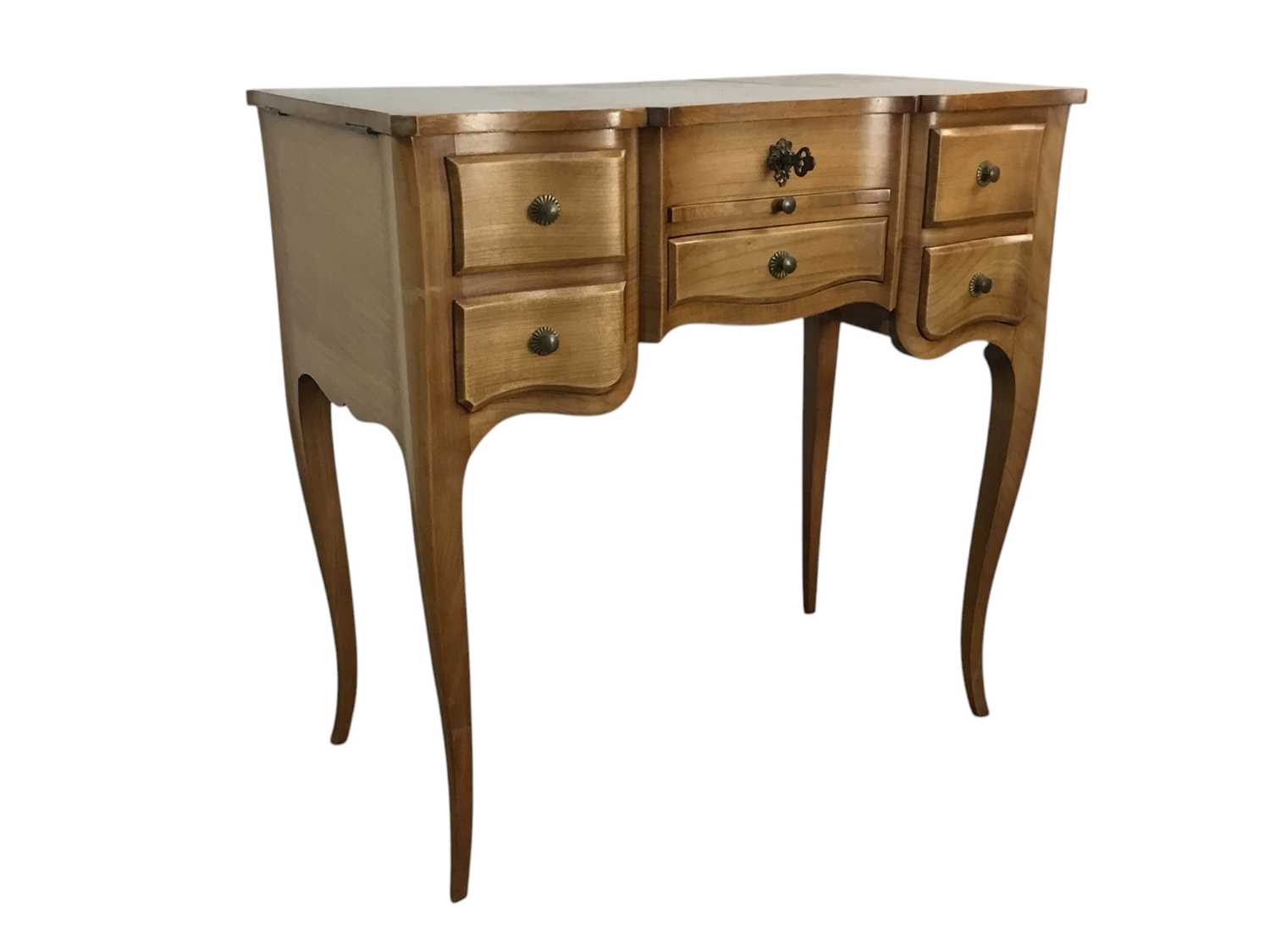 Lot 326 - REPRODUCTION DRESSING TABLE