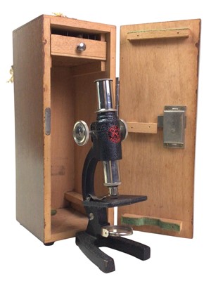 Lot 347 - VINTAGE MICROSCOPE IN BOX