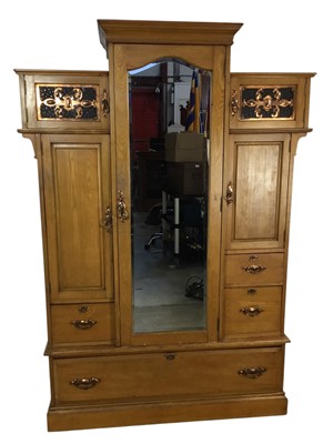 Lot 546 - IN THE MANNER OF SHAPLAND & PETTER, ARTS & CRAFTS OAK WARDROBE