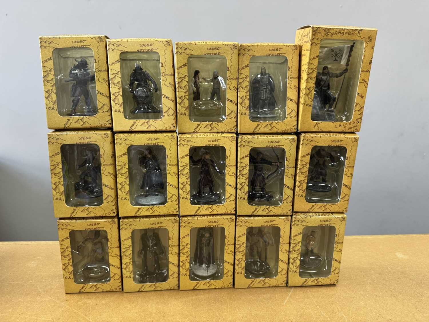 Lot 548 - LORD OF THE RINGS, AN EXTENSIVE COLLECTION OF LEAD FIGURES