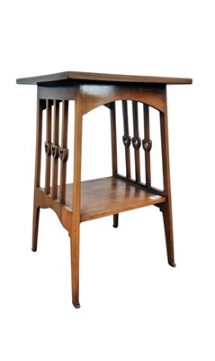 Lot 584 - ARTS & CRAFTS WALNUT SIDE TABLE