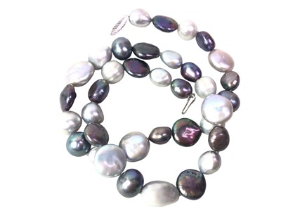 Lot 637 - COLLECTION OF COSTUME JEWELLERY