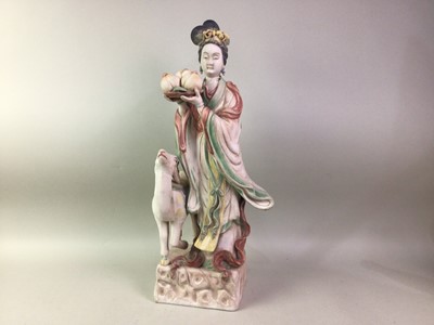 Lot 641 - CHINESE CERAMIC FIGURE GROUP
