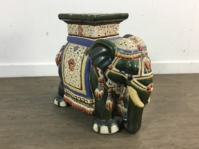 Lot 641 - CHINESE CERAMIC FIGURE GROUP