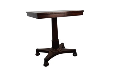 Lot 652 - WILLIAM IV ROSEWOOD CENTRE TABLE