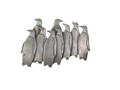 Lot 674 - GROUP OF COSTUME JEWELLERY