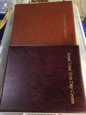 Lot 25 - COLLECTION OF ROYAL MAIL POSTCARDS AND PRESENTATION PACKS