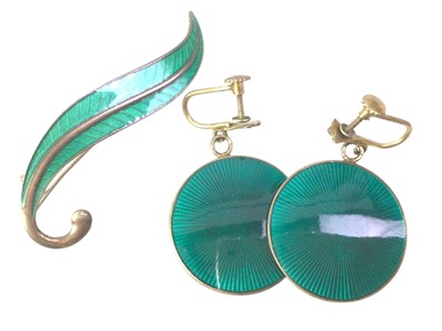 Lot 198 - VINTAGE NORWEGIAN SILVER AND ENAMEL BROOCH