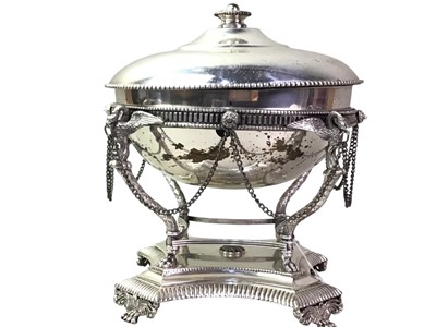 Lot 172 - PLATED CIRCULAR SERVING DISH