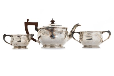 Lot 983 - GEORGE V SILVER THREE PIECE TEA SERVICE