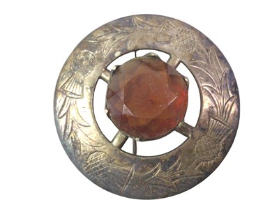 Lot 227 - GROUP OF JEWELLERY AND WATCHES