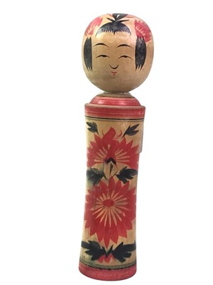 Lot 302 - VINTAGE JAPANESE WOODEN KOKESHI DOLL FIGURE