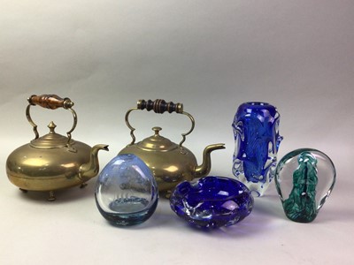 Lot 324 - THREE CONTEMPORARY GLASS VASES