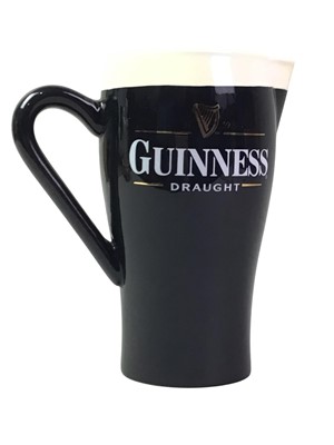 Lot 391 - COLLECTION OF GUINNESS MEMORABILIA