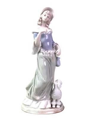 Lot 407 - ROYAL DOULTON FIGURE