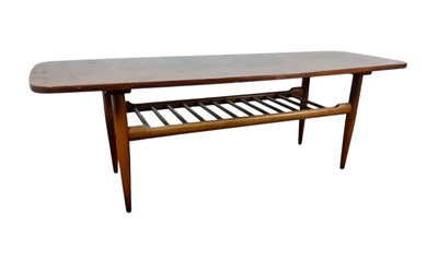 Lot 426 - TEAK EFFECT COFFEE TABLE