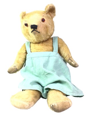 Lot 566 - VINTAGE TEDDY BEAR