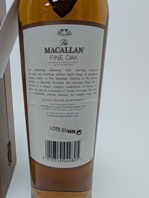 Lot 218 - MACALLAN 25 YEAR OLD FINE OAK