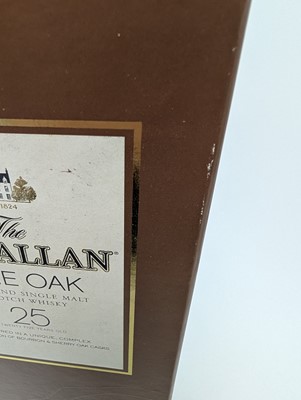 Lot 218 - MACALLAN 25 YEAR OLD FINE OAK