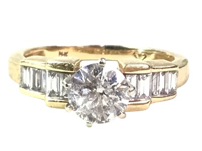 Lot 508 - DIAMOND RING