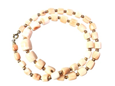 Lot 510 - GROUP OF COSTUME JEWELLERY