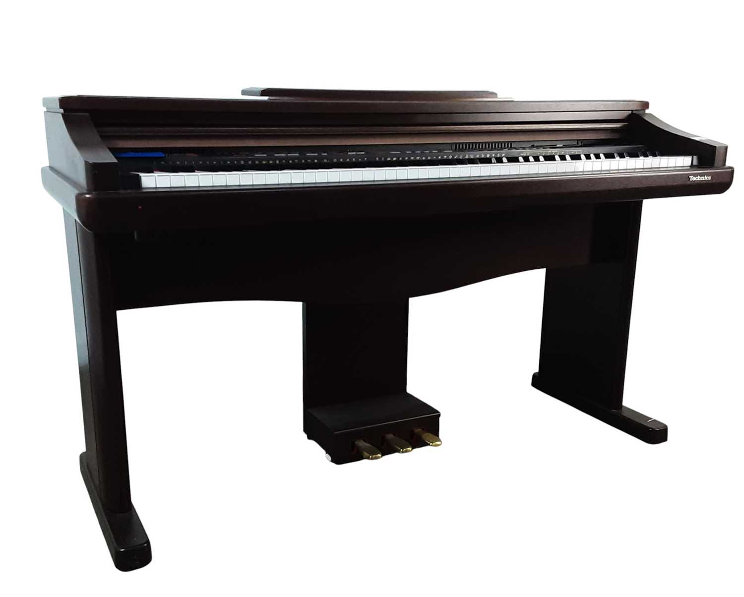 Lot 672 - TECHNICS ENSEMBLE PR307 ELECTRIC PIANO