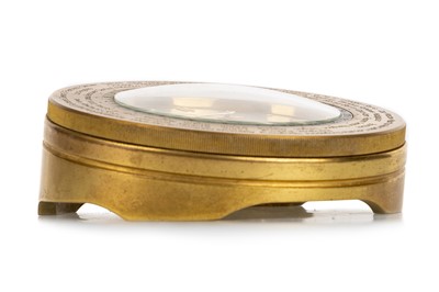 Lot 1000 - LUXOR DESK CLOCK