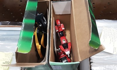 Lot 272 - POWER RANGERS, A COLLECTION OF FIGURES AND ACCESSORIES