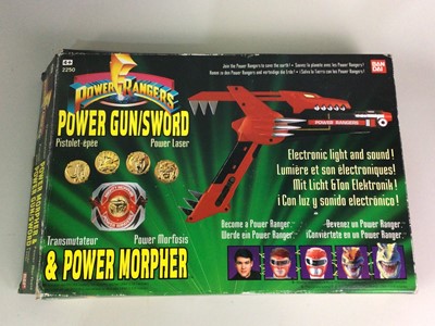 Lot 272 - POWER RANGERS, A COLLECTION OF FIGURES AND ACCESSORIES