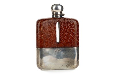 Lot 1002 - EDWARDIAN SILVER MOUNTED HIP FLASK