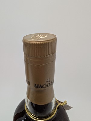 Lot 20 - MACALLAN 25 YEAR OLD FINE OAK