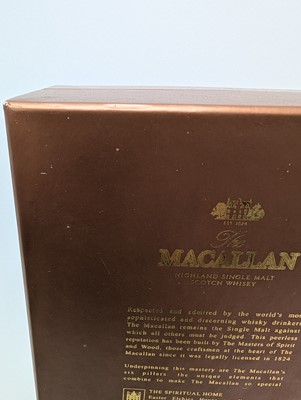Lot 20 - MACALLAN 25 YEAR OLD FINE OAK