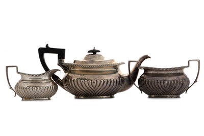 Lot 1009 - GEORGE V SILVER THREE PIECE TEA SERVICE