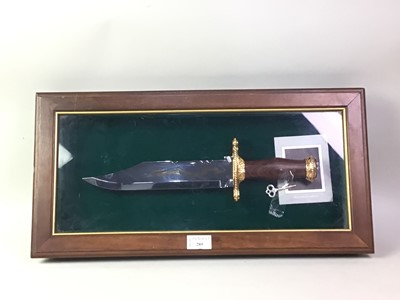Lot 289 - THE JOHN WAYNE COMMEMORATIVE BOWIE KNIFE
