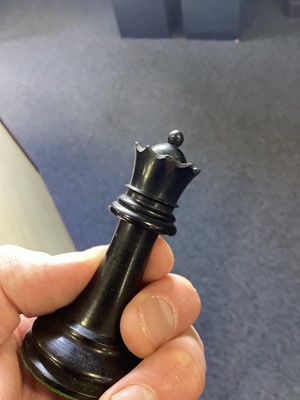 Lot 1365 - JAQUES OF LONDON, STAUNTON PATTERN CHESS SET