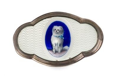 Lot 1014 - SILVER AND ENAMEL PIN DISH