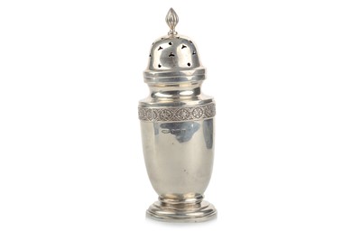 Lot 1016 - GEORGE V SILVER SUGAR CASTER
