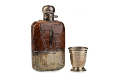Lot 1019 - GEORGE V SILVER MOUNTED HIP FLASK