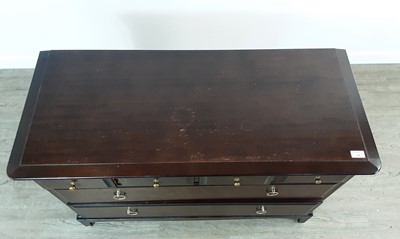 Lot 130 - STAG MINSTREL MAHOGANY BEDROOM SET