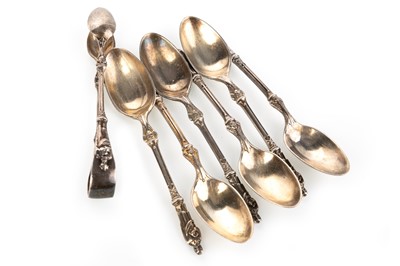Lot 1028 - SET OF SIX EDWARDIAN SILVER APOSTLE TEASPOONS