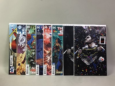 Lot 371 - COLLECTION OF SIGNED DC COMICS
