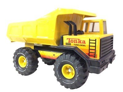 Lot 242 - TONKA TRUCK