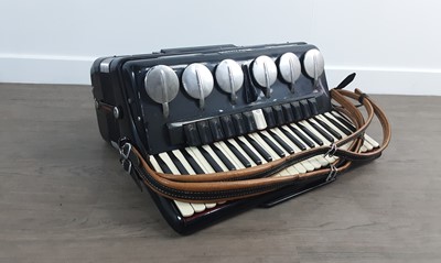 Lot 1002 - PARROT PIANO ACCORDION