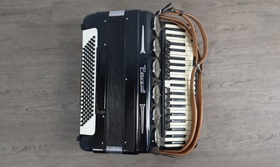 Lot 1002 - PARROT PIANO ACCORDION