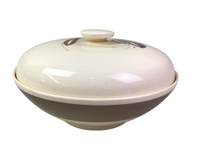 Lot 411 - SUSIE COOPER DINNER SERVICE