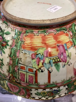 Lot 1421 - CHINESE CANTONESE FAMILLE ROSE PUNCH BOWL