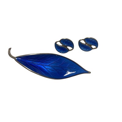 Lot 449 - DAVID ANDERSEN, SUITE OF SILVER AND ENAMEL JEWELLERY
